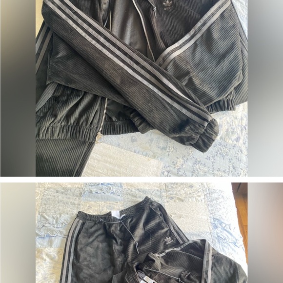 WHITE*** Adidas Velour Set
More pics to follow - Picture 3 of 3